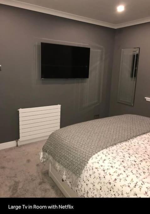 Holly Lodge - 2 X Kingsize Bedrooms With Private Entrance And Free Parking-New Shower Room Обан Экстерьер фото