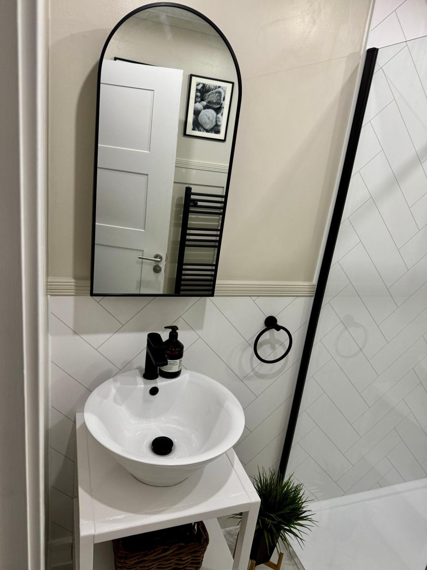 Holly Lodge - 2 X Kingsize Bedrooms With Private Entrance And Free Parking-New Shower Room Обан Экстерьер фото