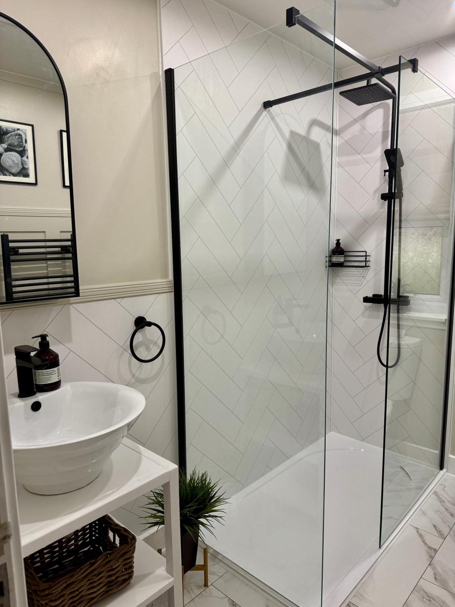 Holly Lodge - 2 X Kingsize Bedrooms With Private Entrance And Free Parking-New Shower Room Обан Экстерьер фото
