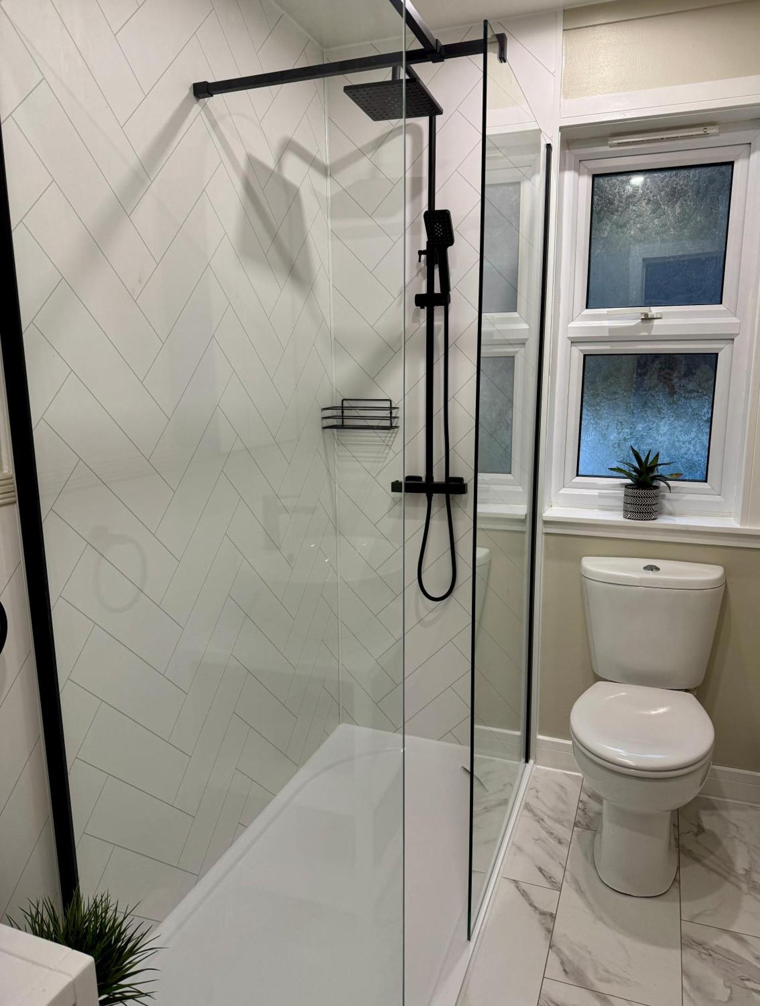 Holly Lodge - 2 X Kingsize Bedrooms With Private Entrance And Free Parking-New Shower Room Обан Экстерьер фото